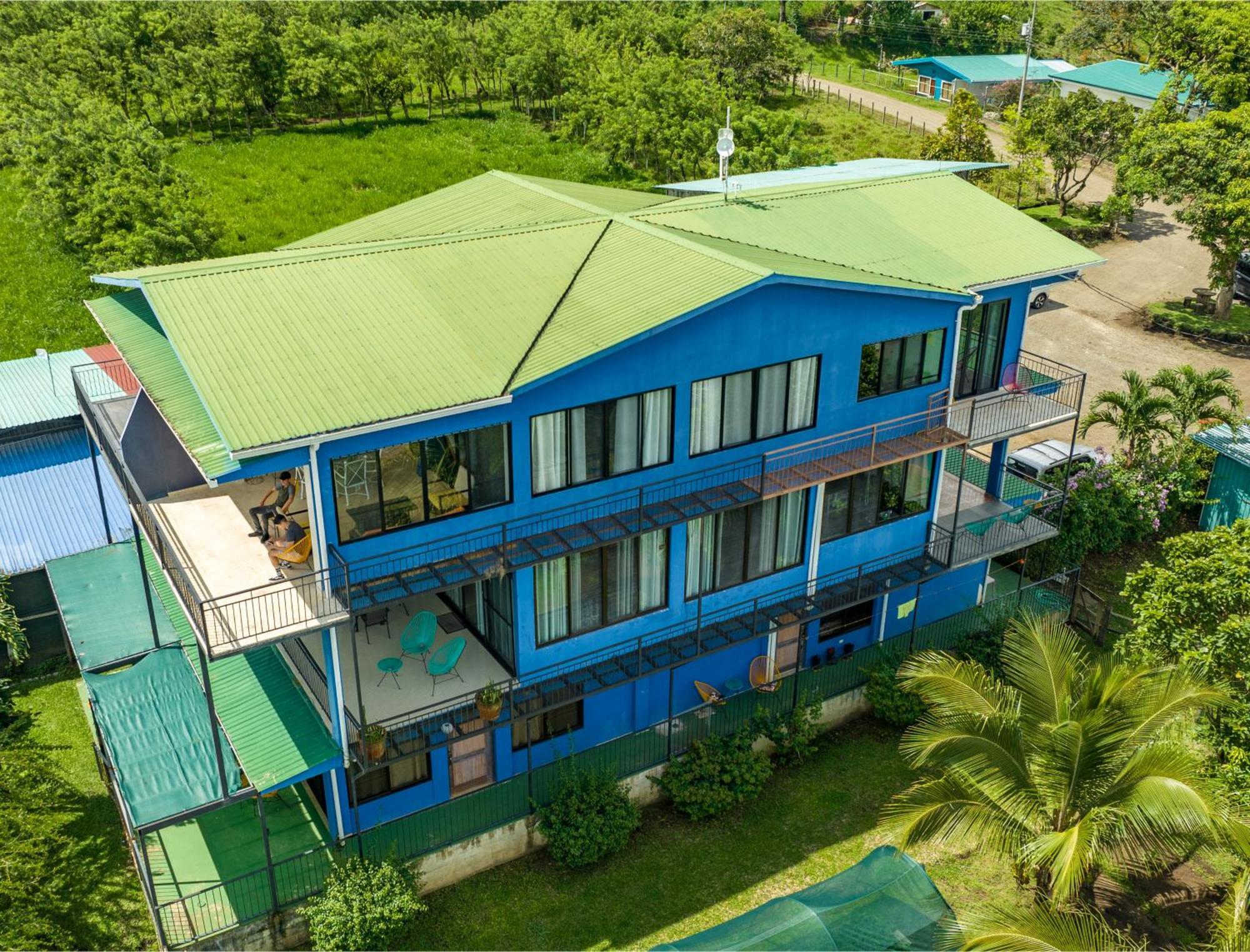 Tinajas Arenal Lakefront Lodge Нуево-Аренал Екстер'єр фото